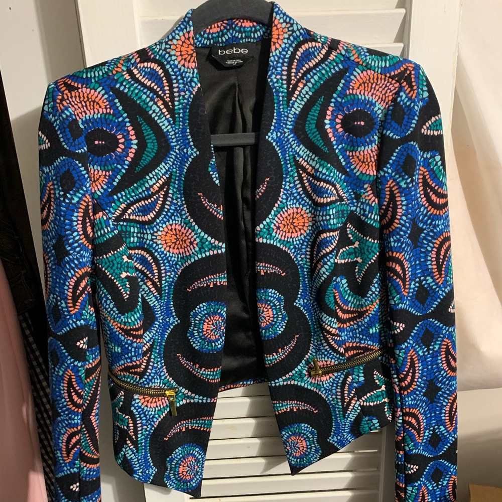 BEBE short multicolor blazer- gently worn